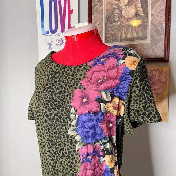 VNTG (80s/90s) bold print maxi dress ๐ Size Small ๐ - Picture 4 of 5